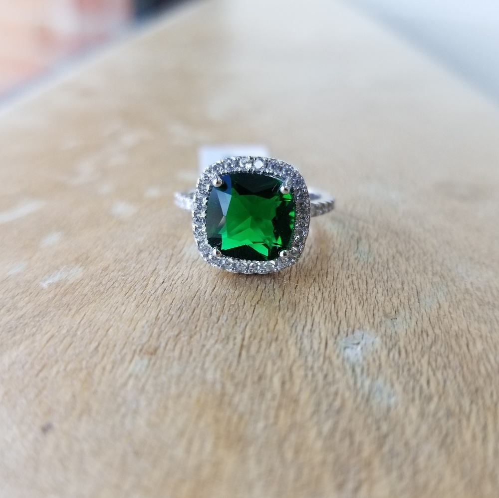 3ct Emerald Sterling Silver Ring